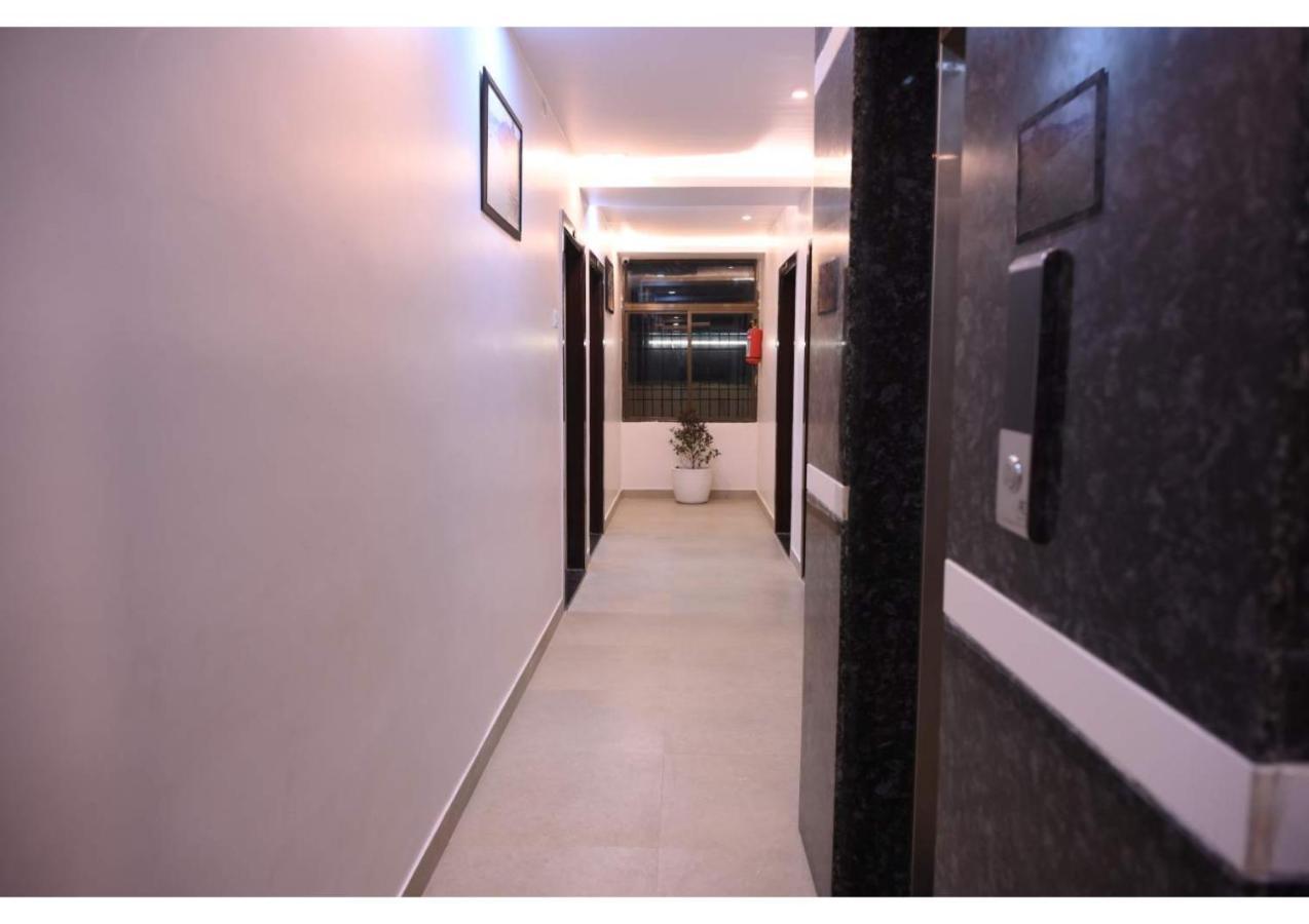 Hotel Ganga Kaveri Varanasi Esterno foto